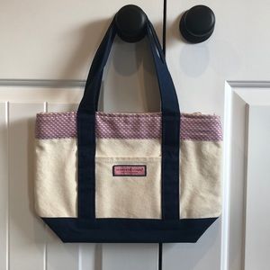 Vineyard Vines Whale Classic Mini Tote